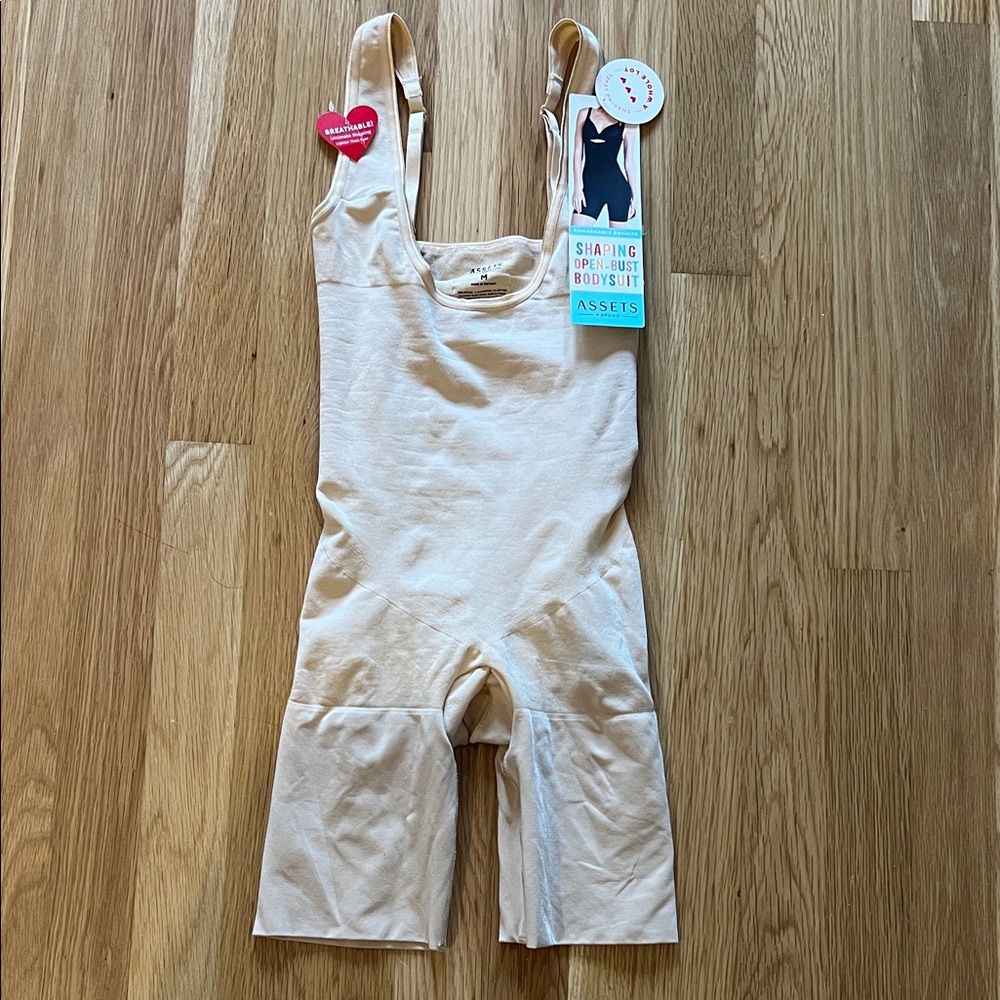 Assets by SPANX Shaping Bodysuit, Medium